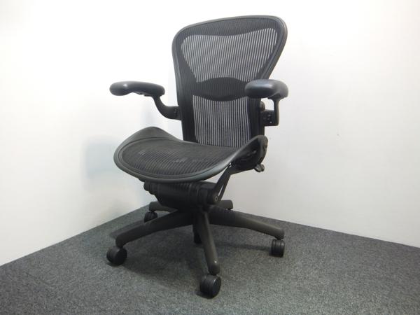 Herman Miller ハーマンミラー Aeron Chairs アーロンチェア Bサイズ ブラック メッシュ 動作良好 フル装備