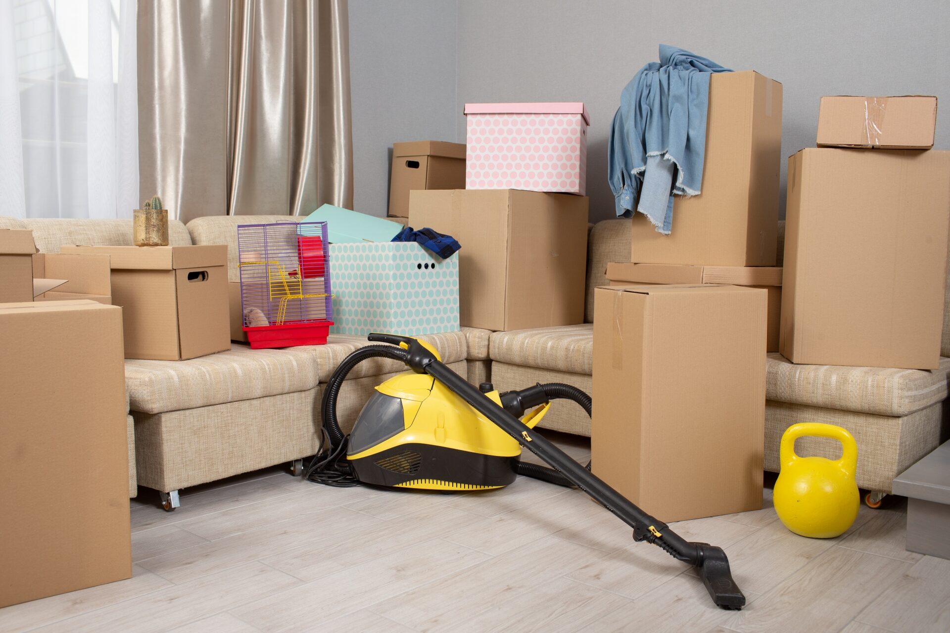 引っ越し梱包のまま、5年使ってないので 引っ越しの荷造りが終わらないとどうなる？リスクと対処法を解説