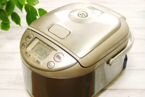 炊飯器の買い替え時期はいつ頃？突然壊れたらどうする？処分方法とは？