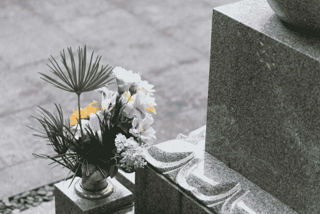 grave-flower-offering